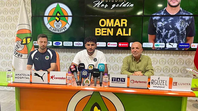 Tunuslu santrfor Omar Ben Ali'yi renklerine bağladı