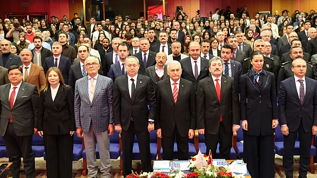 Türk Dünyası Şehircilik Zirvesi Samsun'da başladı