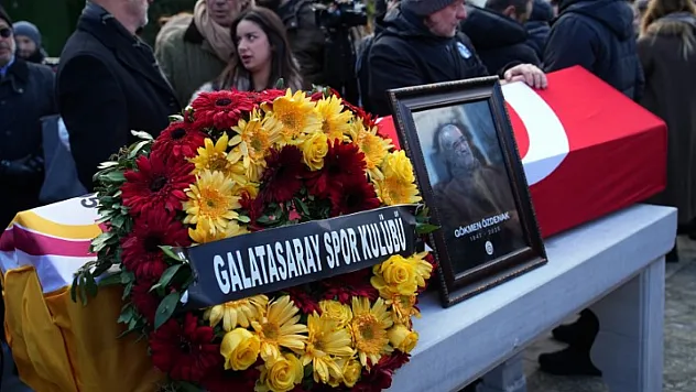 Türk Futbolunun Efsane İsmi Gökmen Özdenak'a Veda