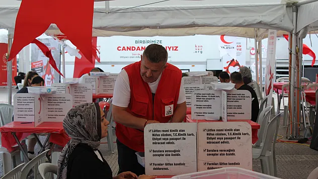 Türk Kızılayı'ndan Büyük Kan Bağışı Etkinliği