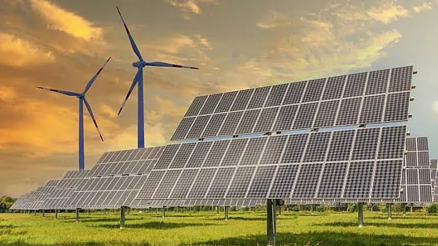 Türkiye güneşte rekor kırdı: Elektriğin yüzde 17,4'ü güneşten geldi