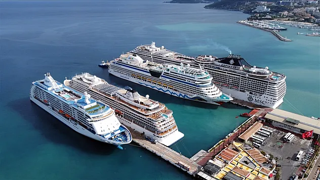 Türkiye limanlarına 6 ayda 490 kruvaziyer gemisi demir attı