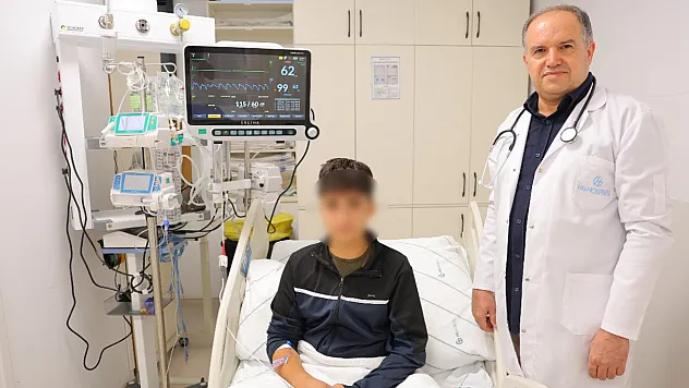Tuz ruhunu su zanneden 14 yaşındaki çocuk ölümden döndü