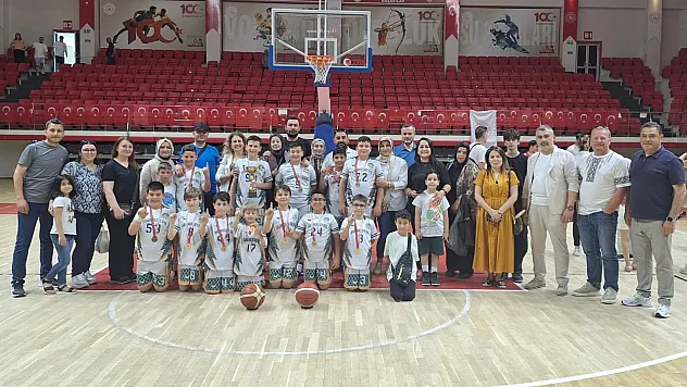 U11 tahtına Çarşamba oturdu!