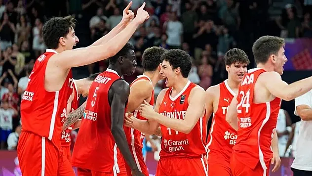 U17 Milli Basketbol Takımı Dünya Kupası'nda son 4 takım arasına kaldı