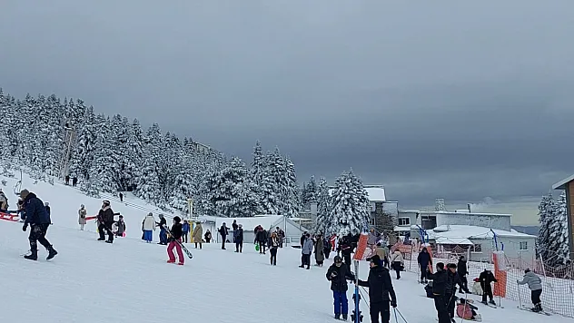 Uludağ'da telesiyej arızası: 40 tatilci mahsur kaldı