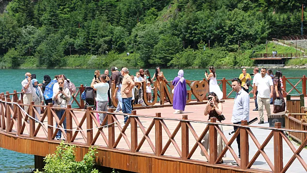 Uzungöl'de turizm sezonu temmuzla birlikte hareketlendi