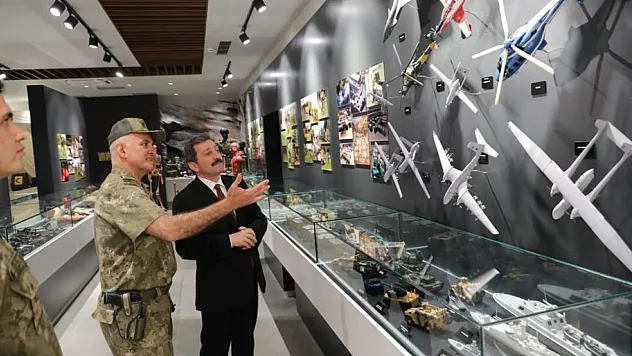 Vali Orhan Tavlı'dan Sahra Sıhhiye Okulu'na ziyaret