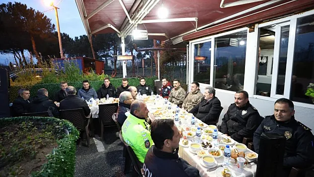 Vali Tavlı emniyet personeliyle iftar yaptı