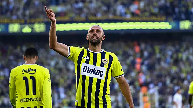Vedat Muriqi 4 gol attı