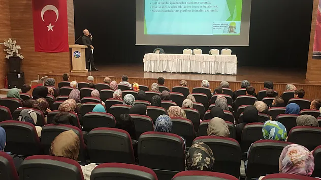 Vezirköprü Belediyesi'nde 160 personele kapsamlı iş sağlığı ve güvenliği eğitimi verildi