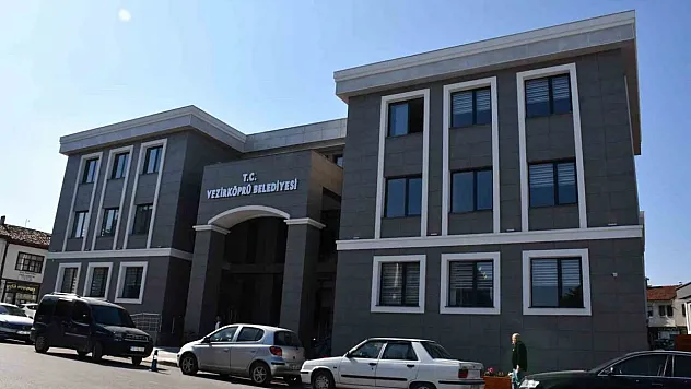 Vezirköprü Belediyesi yeni hizmet binasına taşındı