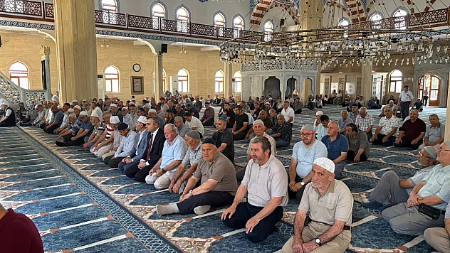 Vezirköprü'de 15 Temmuz şehitleri için mevlit programı düzenlendi