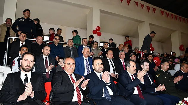 Vezirköprü'de 23 Nisan coşkuyla kutlandı