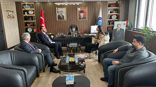 Vezirköprü'de 23 Nisan'da makamlar çocuklara devredildi