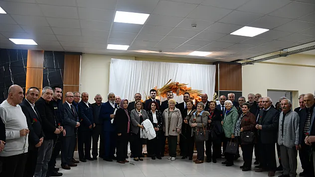 Vezirköprü'de Emekli Öğretmenler Bir Araya Geldi