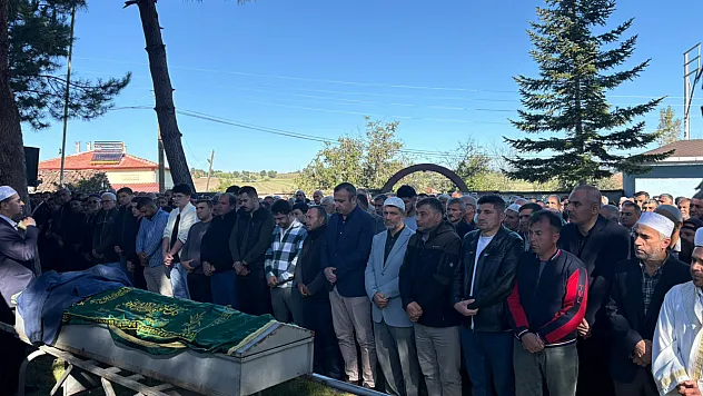 Vezirköprü'de Kıbrıs Gazisi Nevzat Yılmaz Son Yolculuğuna Uğurlandı