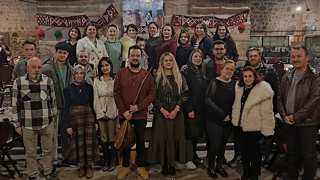 Vezirköprü'de türkü şöleni