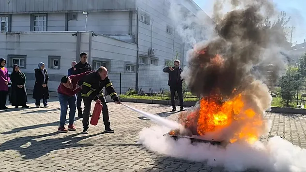 Vezirköprü'de yangın eğitimi ve tatbikatı