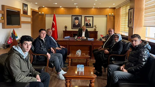 Vezirköprü'den Viyana'ya gidecek meslek öğrencilerinden Kaymakam Kaya'ya ziyaret