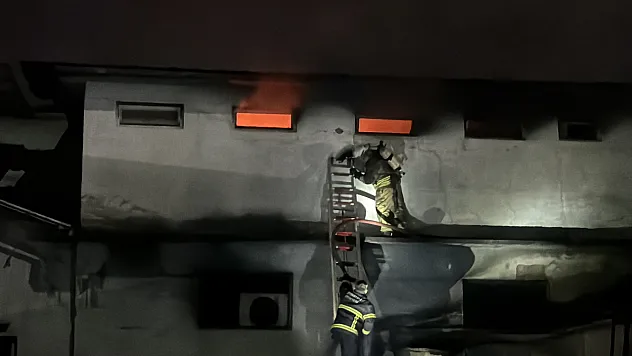 Yangın 2,5 Saatte Kontrol Altına Alındı