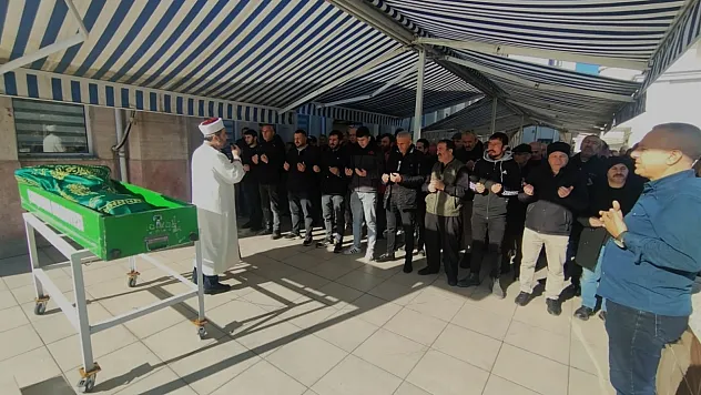 Yangında hayatını kaybeden Hüseyin Topuz defnedildi