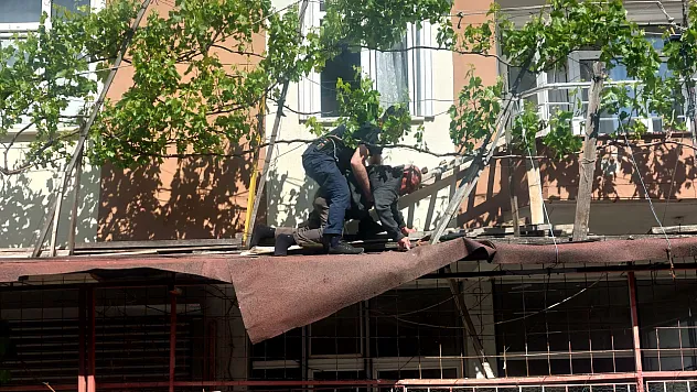 Yaprak Toplamak İsterken Ölümden Döndü