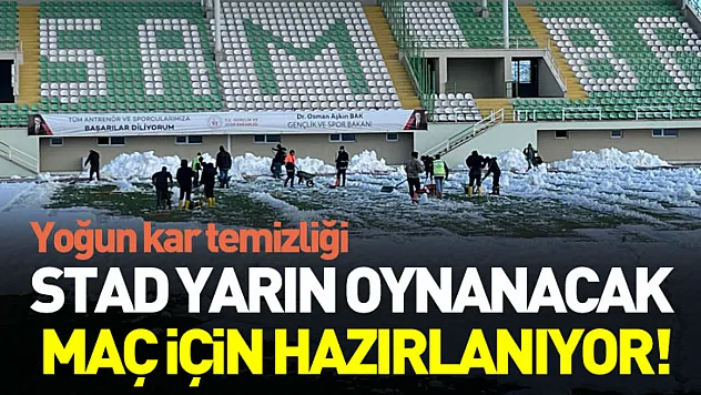 Çarşambaspor Stadı'nda Yoğun Kar Temizliği