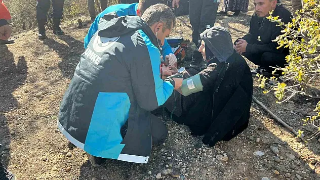 Yaşlı kadın 12 saat sonra sağ salim bulundu