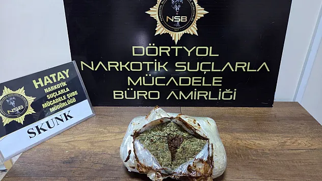 Yastıktan 1 kilo 450 gram uyuşturucu çıktı