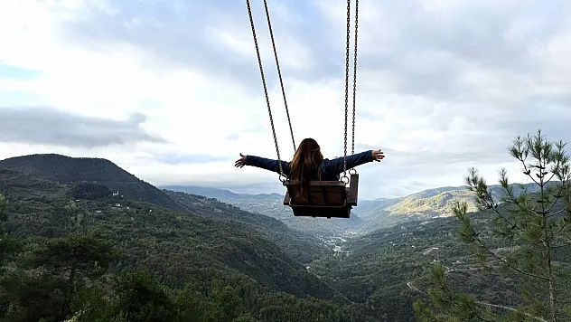 Yenice'nin Ihlamur Terası ziyaretçilerini büyüledi