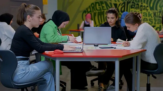 YÖK Başkanı Özvar'dan adaylara fırsatı kaçırmayın uyarısı