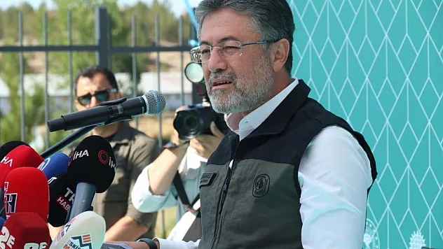 Yumaklı'dan Orman Yangınları Açıklaması: 213 Yangın Kontrol Altında