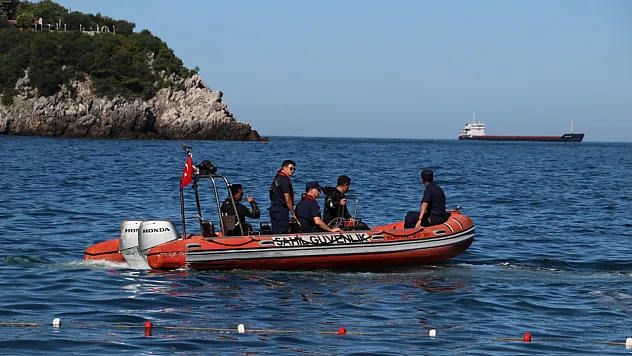 Zonguldak'ta denizde kaybolan genci arama çalışmaları devam ediyor