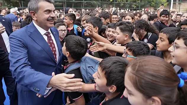 Zorunlu eğitim süresi kısalıyor mu?