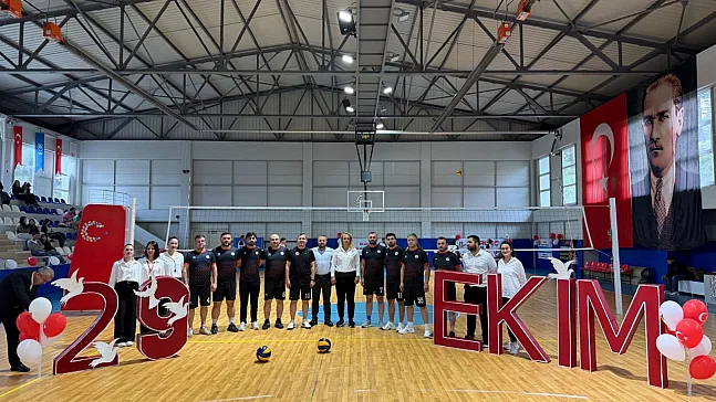Alaçam'da 29 Ekim Cumhuriyet Kupası voleybol turnuvası tamamlandı
