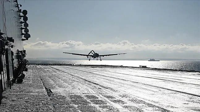 Bayraktar TB3 SİHA'dan gövde gösterisi