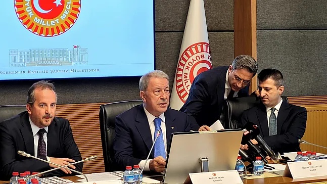 Sözleşmeli er ve erbaşlara kamuda memurluk yolu açıldı