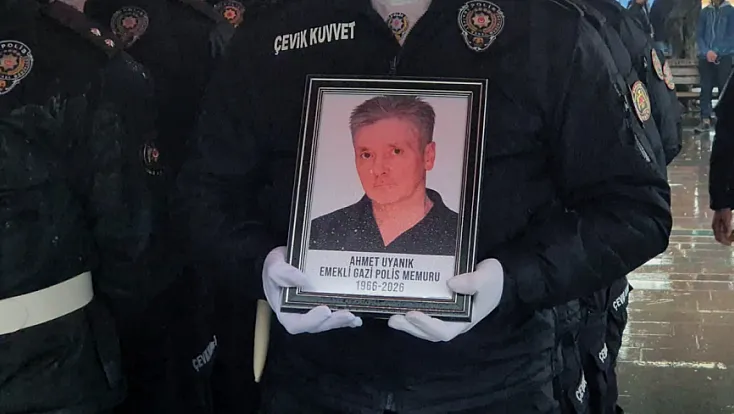 Gazi polis Ahmet Uyanık son yolculuğuna uğurlandı