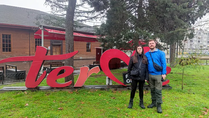 İngiltere’den Vietnam’a Yürüyen Gezginler Terme’ye Ulaştı