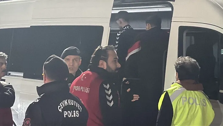 Otobüs saldırısının şüphelileri yakalandı