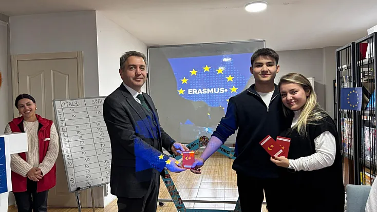 Salıpazarı’nda gençlik projeleri Türkiye Ulusal Ajans’a sunuldu