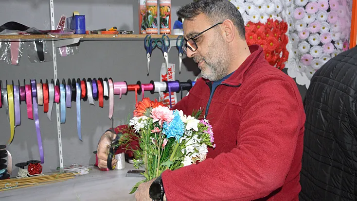 Samsun’da çiçekçiler talebe yetişemiyor
