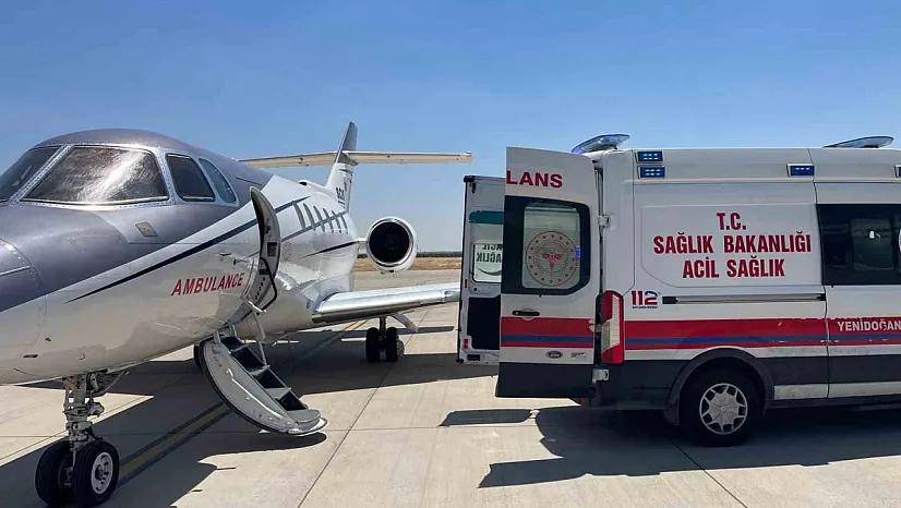 Ambulans uçak 14 günlük bebek için havalandı