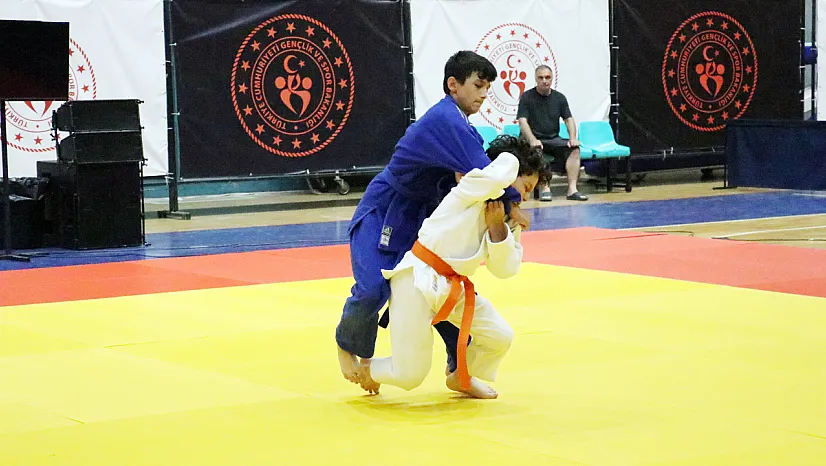 Anadolu Yıldızlar Ligi Judo Grup Müsabakaları Samsun'da başladı