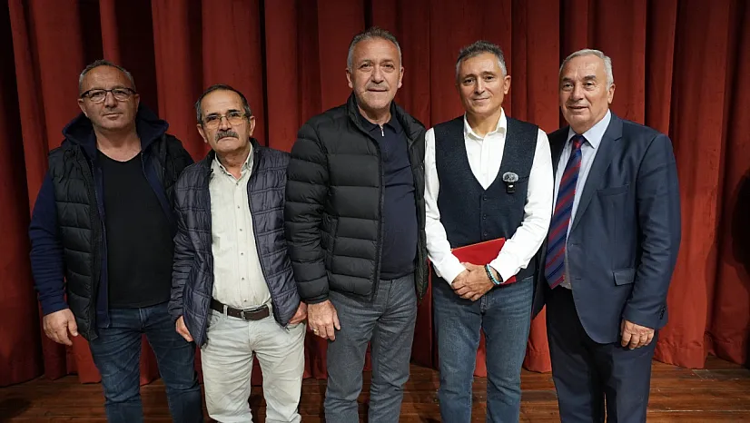 Atakum'da şiir gecesi: Türk edebiyatının dev isimleri anıldı