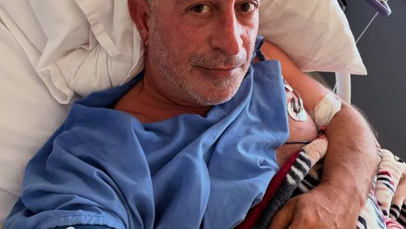 Cem Yılmaz'dan hastane odasından ilk açıklama eve gidip yatsam hâlâ yatıyor olurdum