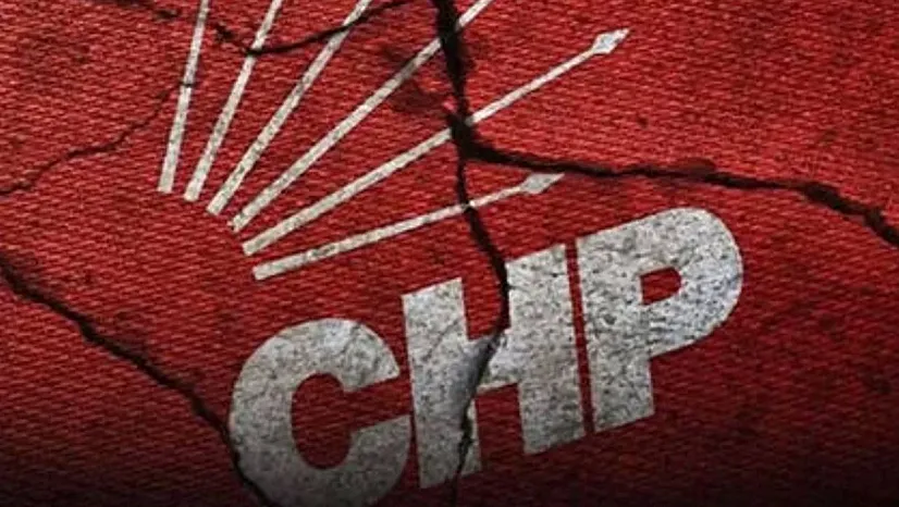 CHP'de Ankara depremi: 4 ilçe belediye başkanı daha istifa etti