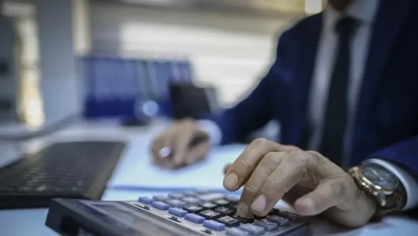 Memurlara YouTube ve içerik üreticiliği uyarısı: Gelir elde edenler için 657 sayılı Kanun devreye giriyor