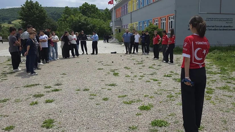 Dünya Üçüncüsü Sporcular Öğrencilerle Buluştu